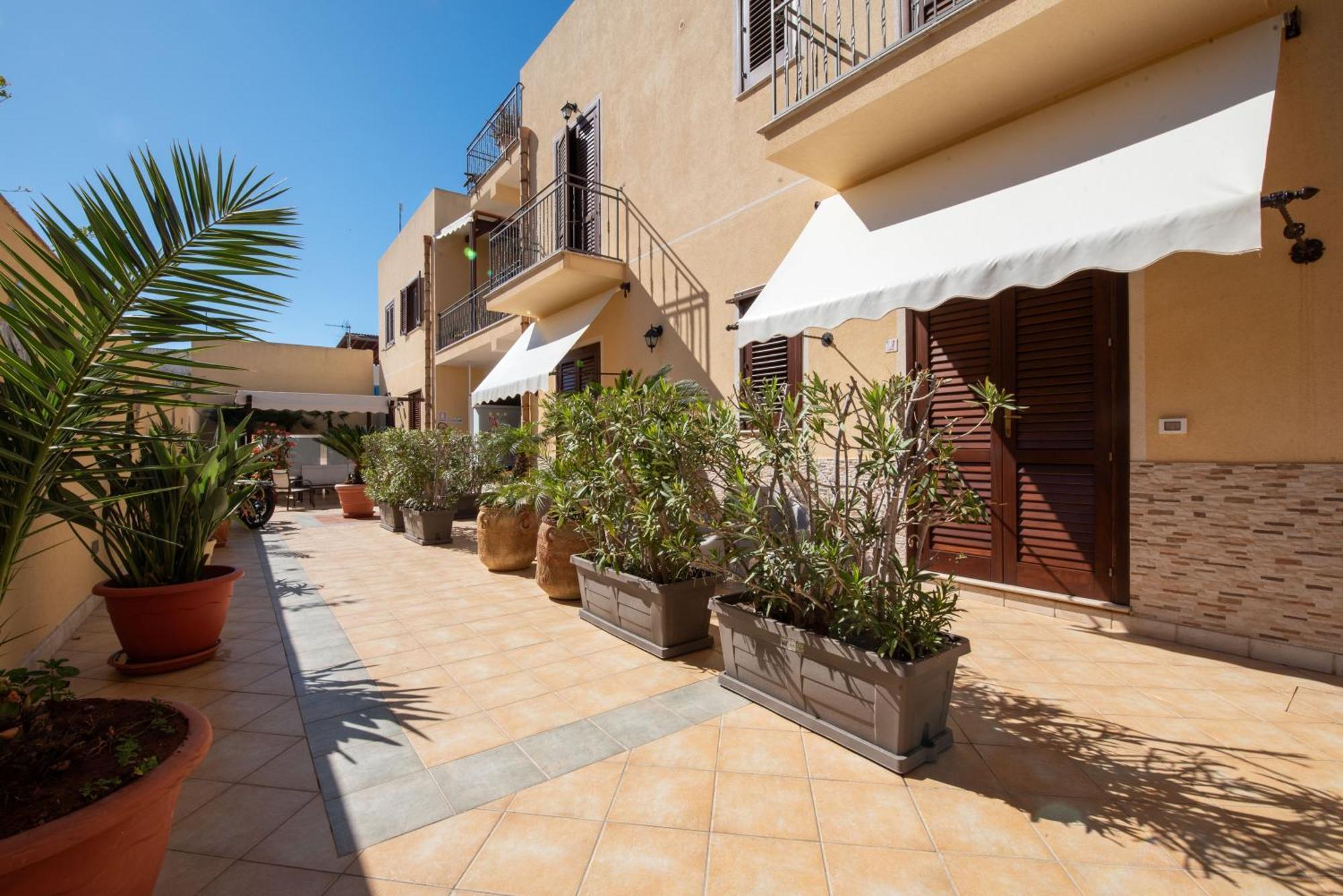 Room & Breakfast Aloe San Vito Lo Capo Luaran gambar